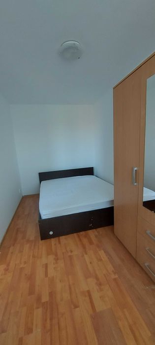 Apartament cu două camere  de închiriat