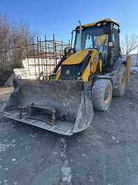 Închiriere buldoexcavator , cilindru compactor , 8x4