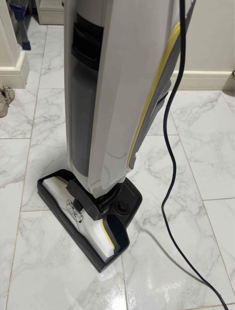 Продам моющий Пылесос Karcher FC 5 Premium белый