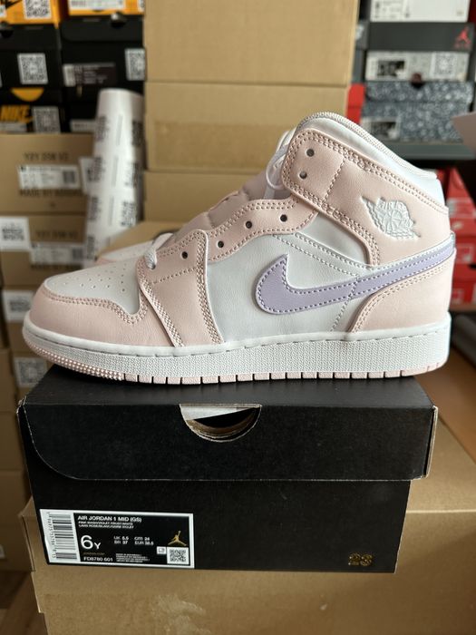 Air Jordan 1 Mid Wash Pink