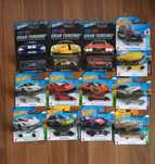 vând mașinuțe hotwheels, prețul variază în funcție de model