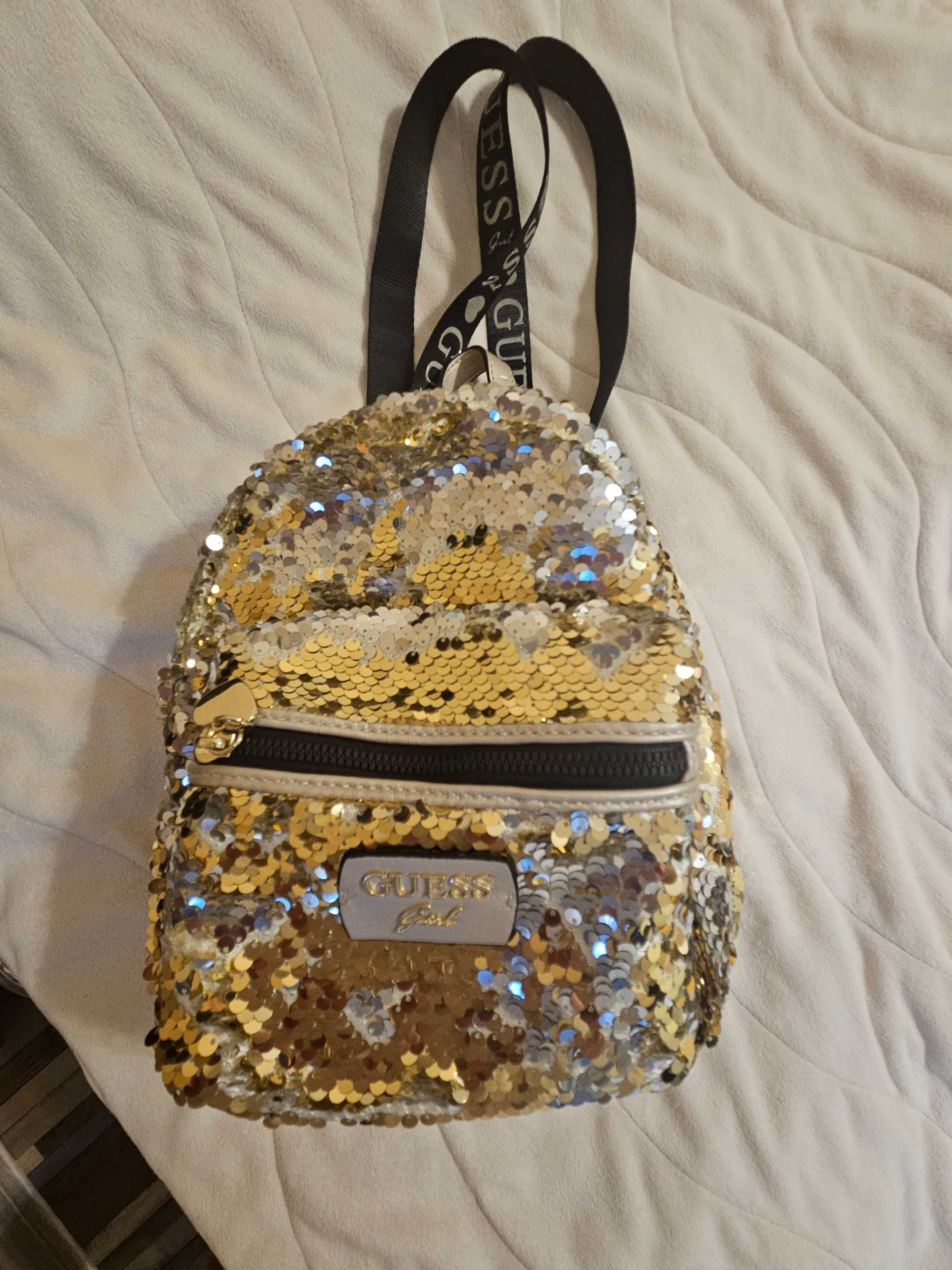 Дамска раница  Guess