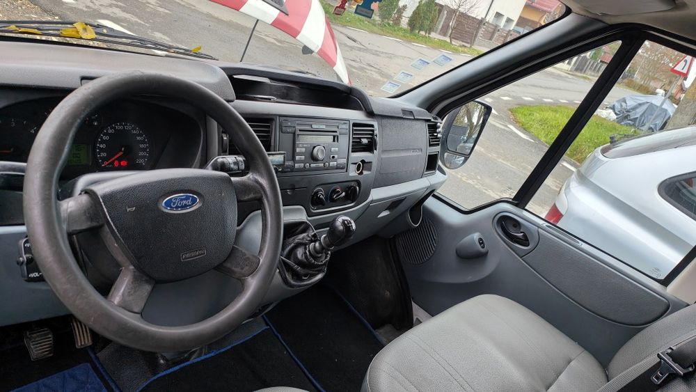 Ford Transit Doka 7 locuri - oblon hidraulic