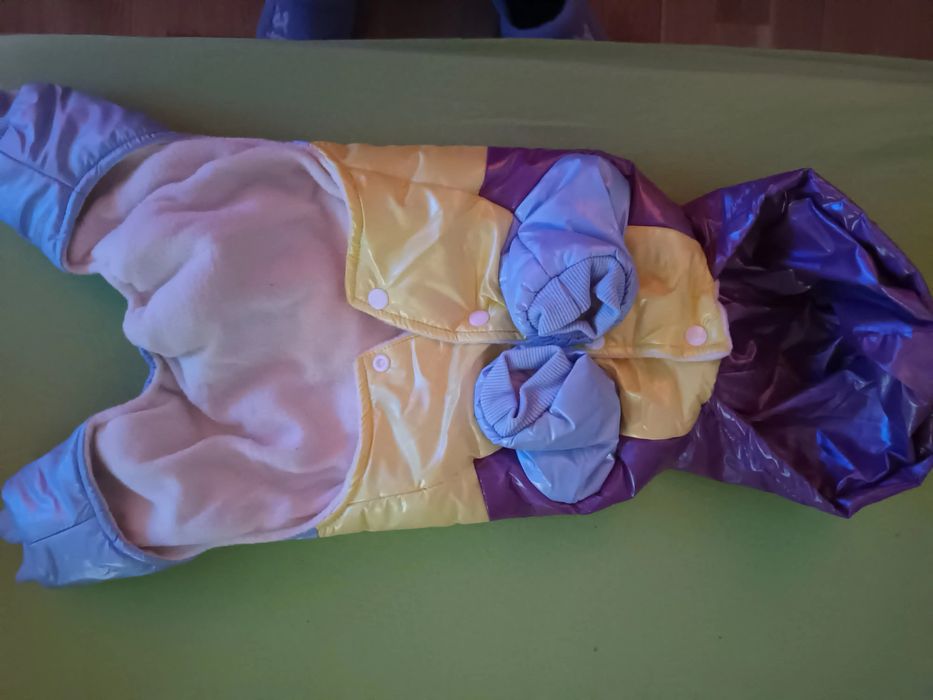 Haine pentru căței talie mică