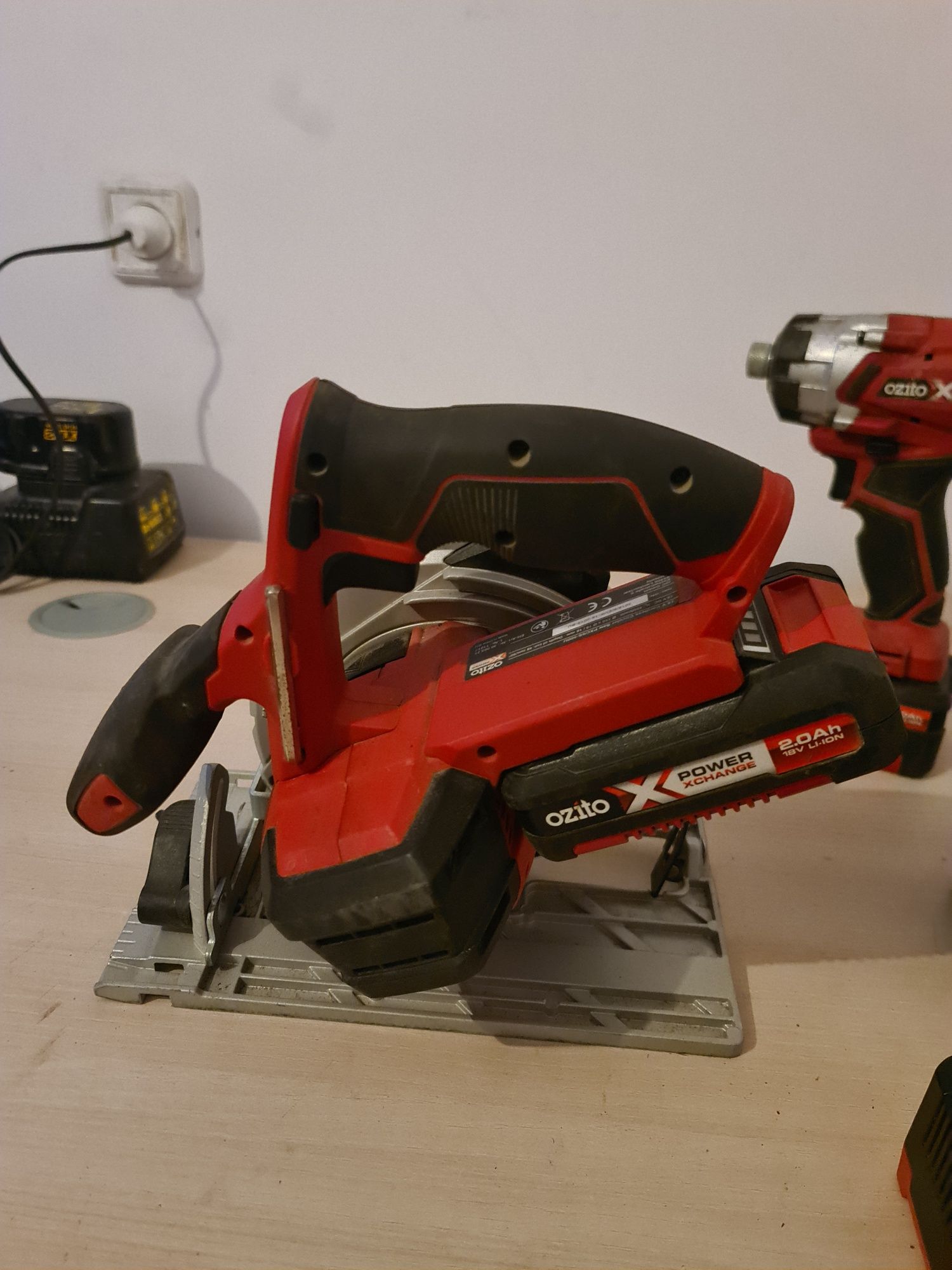 Ozito(Einhel) set scule electrice acumulator 18V