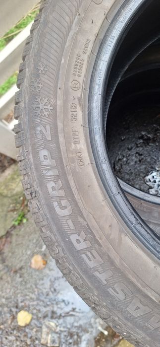 215 60 r17 iarna 550 lei/set