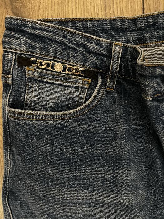 Сини модерни дънки