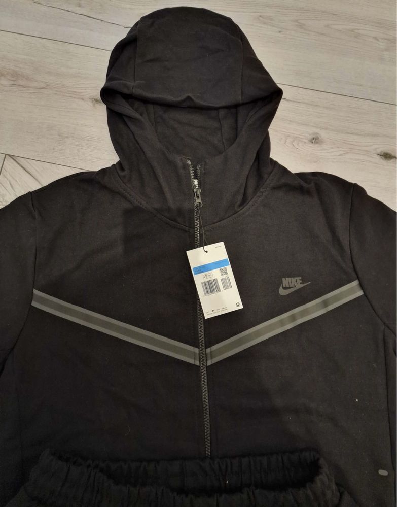 Nike tech fleece