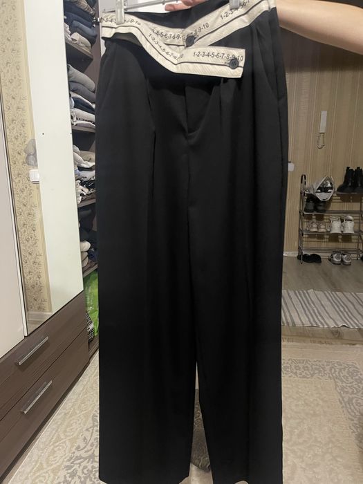 Черные классические брюки