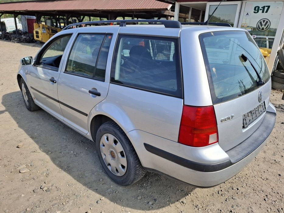 Elemente Caroserie VW Golf 4 Variant 1.4i-16v AXP fabricat 2003