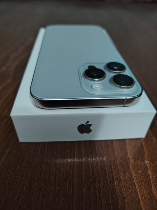 IPhone 16 pro max 256 GB baterie 99%