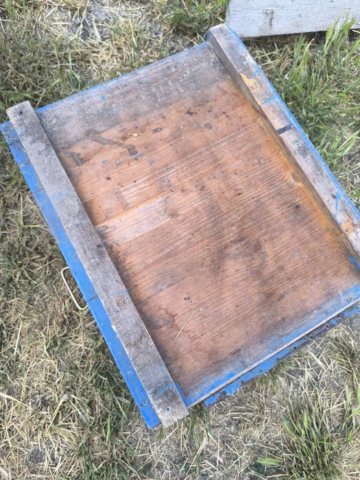 Vând cutii stupi 10 rame