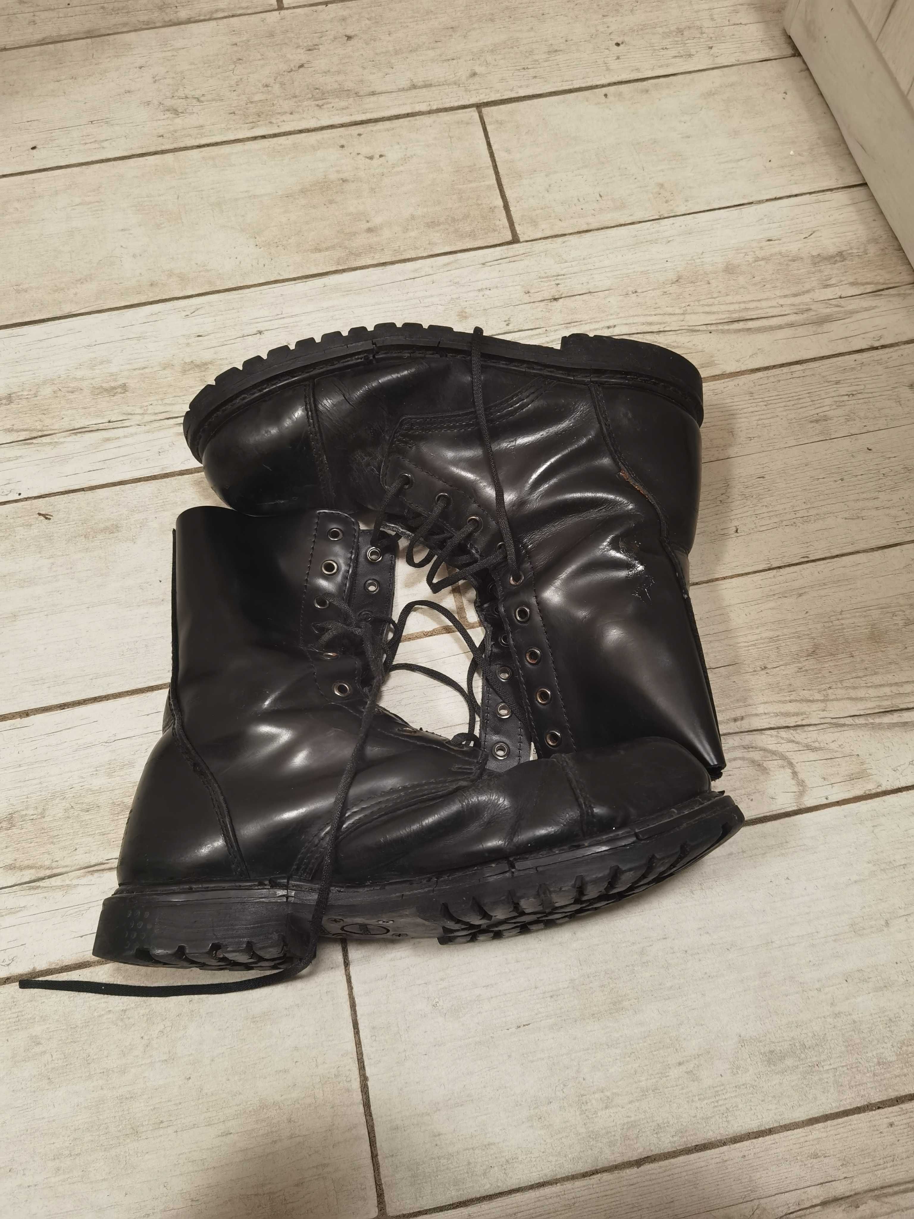 Мъжки обувки 45н MIL-TEC Sturm Invader 10 Hole Boots Black