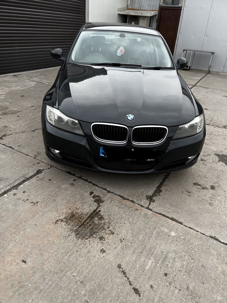 Capota bmw e90 e91 facelift bara fata bmw e90 e91 lci faruri bmw e90