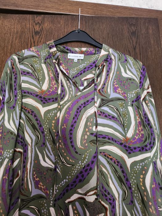 Нова дамска блуза 100% вискоза