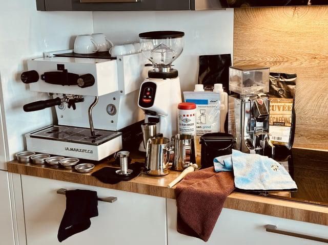 Inchiriez espressor pt evenimente / comodat profesional rasnita birou