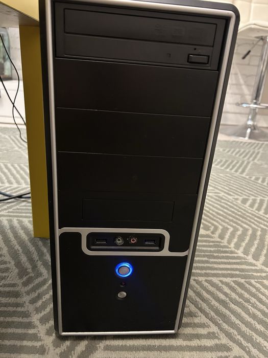 Компьютер в комплекте с монитором