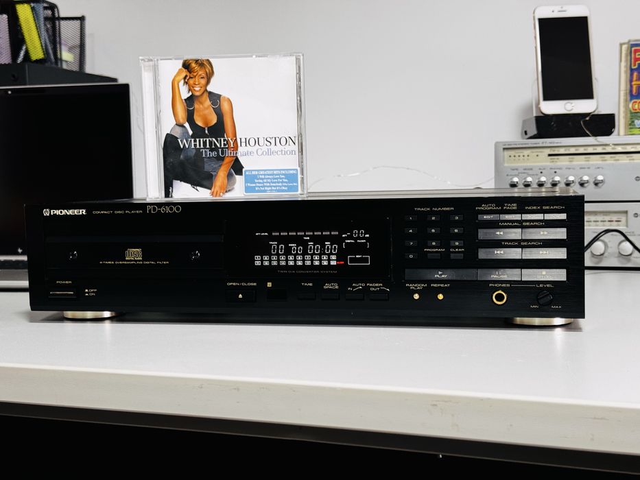 CD-player Pioneer PD-6100, Japan, digital out, defect-nu citeste