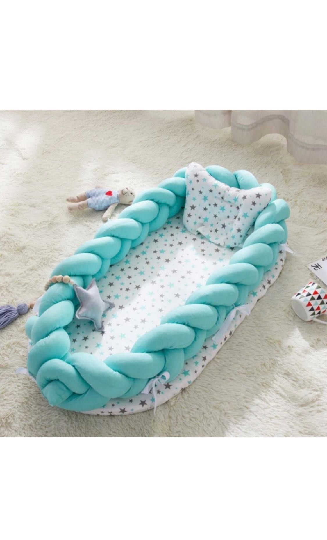 Set patut portabil, baby nest cu perna,saltea si bumper albastru