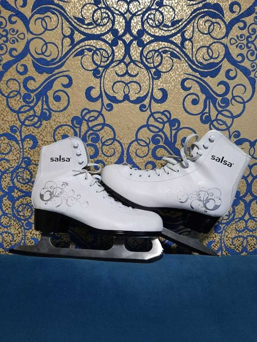 Коньки фигурные новые 36 размер