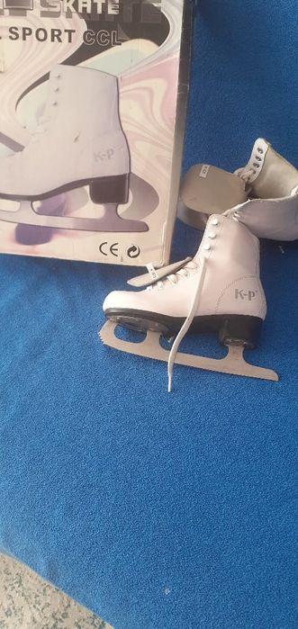 Продам коньки детское
