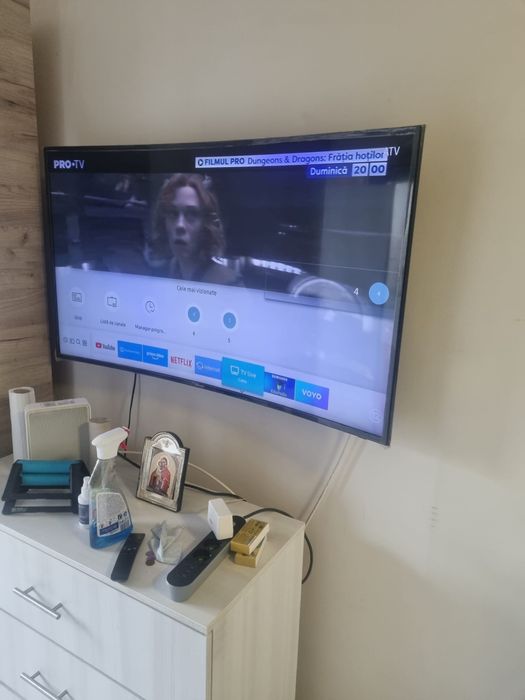 Vand Tv Smart Samsung 125 cm, pret 1100 neg.