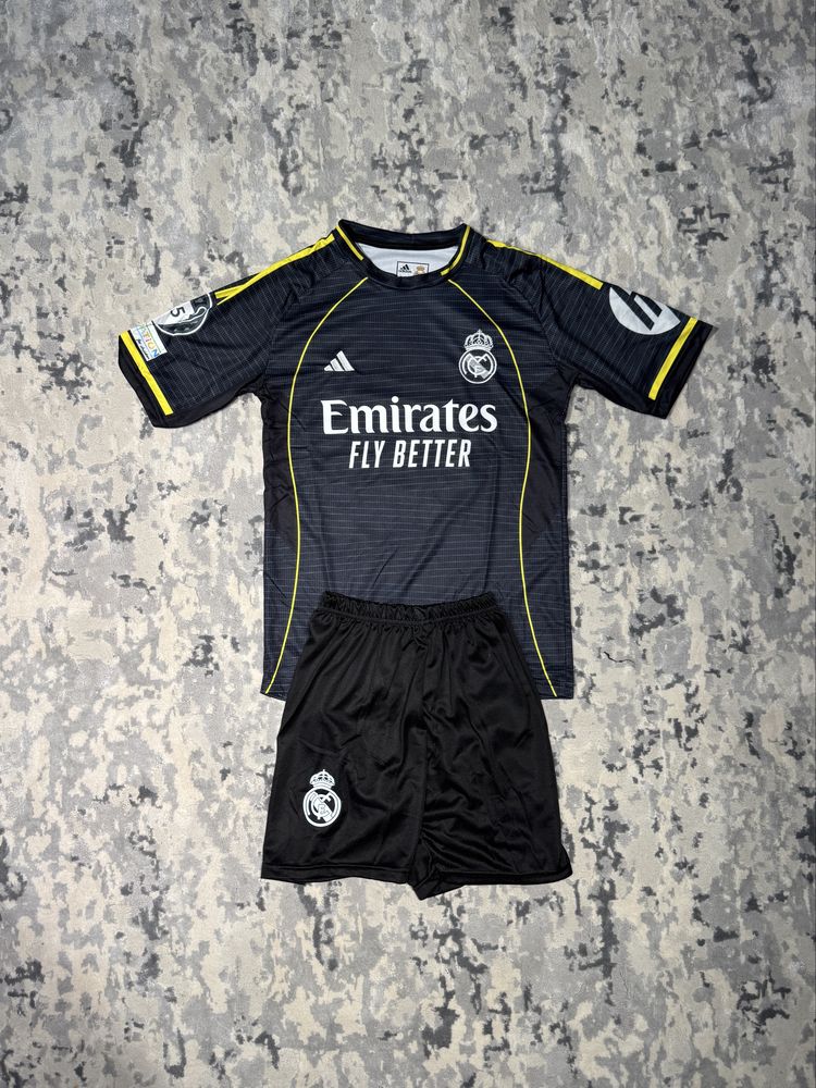 Compleu fotbal Real Madrid - Valverde (away 25-26)