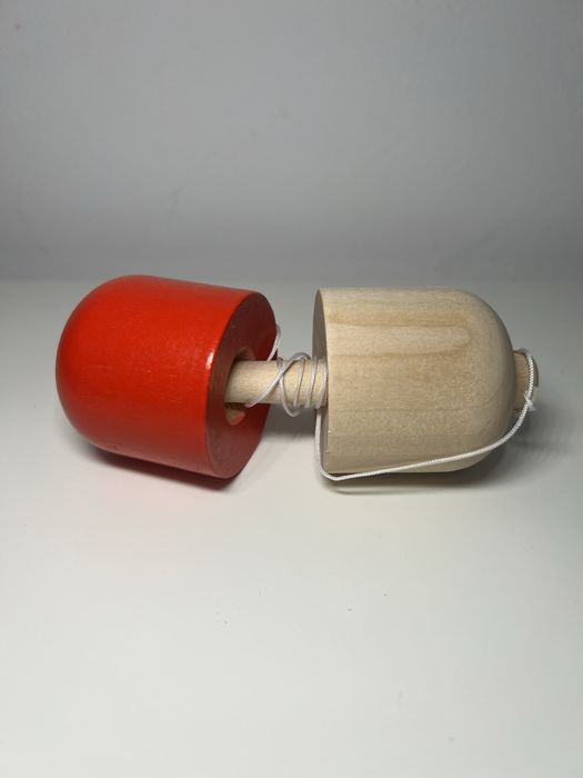 Kendama Pill de Lemn (NOU)