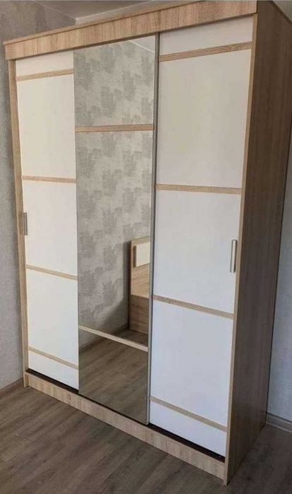 Шкафы-купе , шкафы распашные  в наличии.