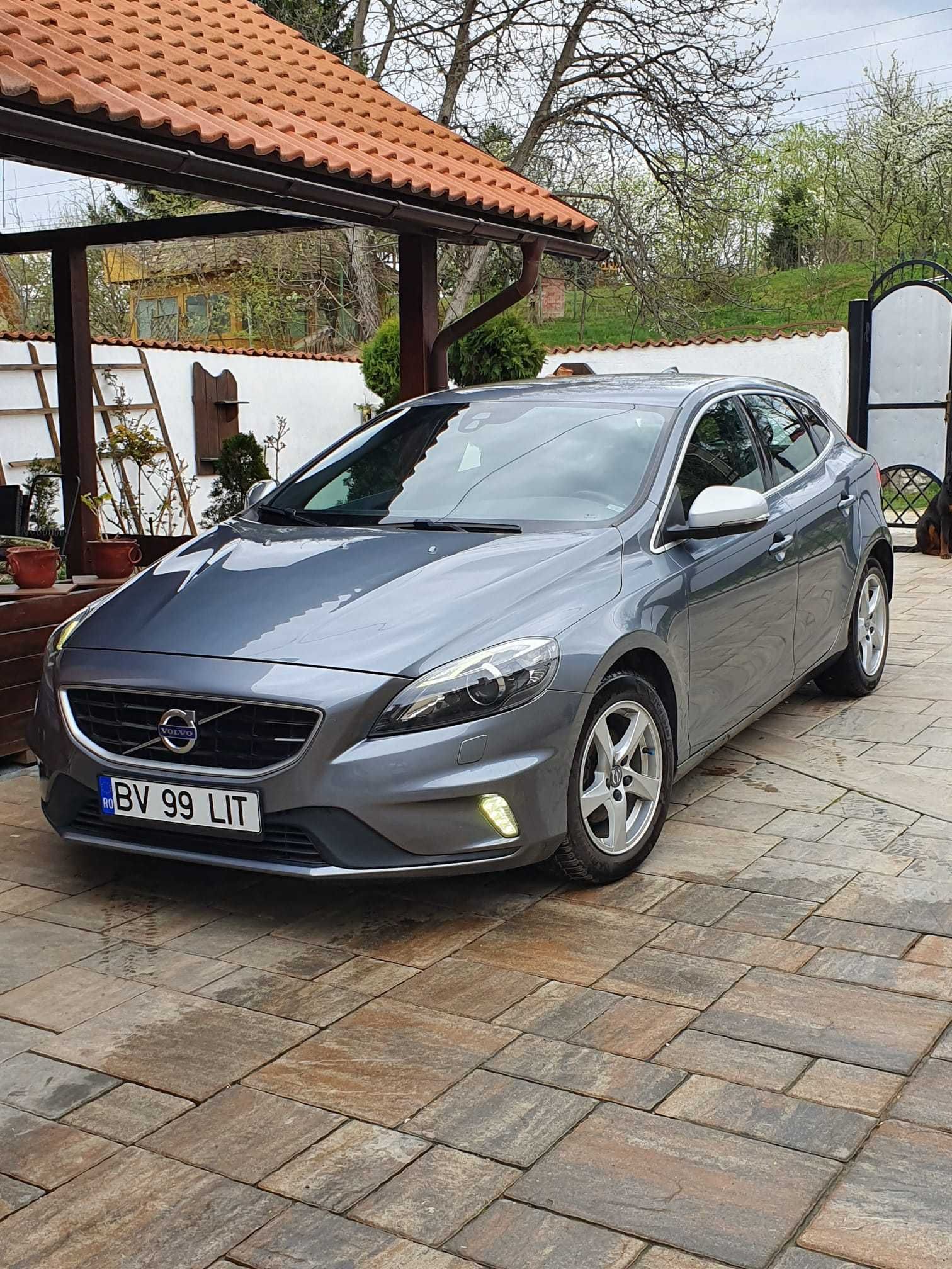 Volvo v40 R Design de vânzare