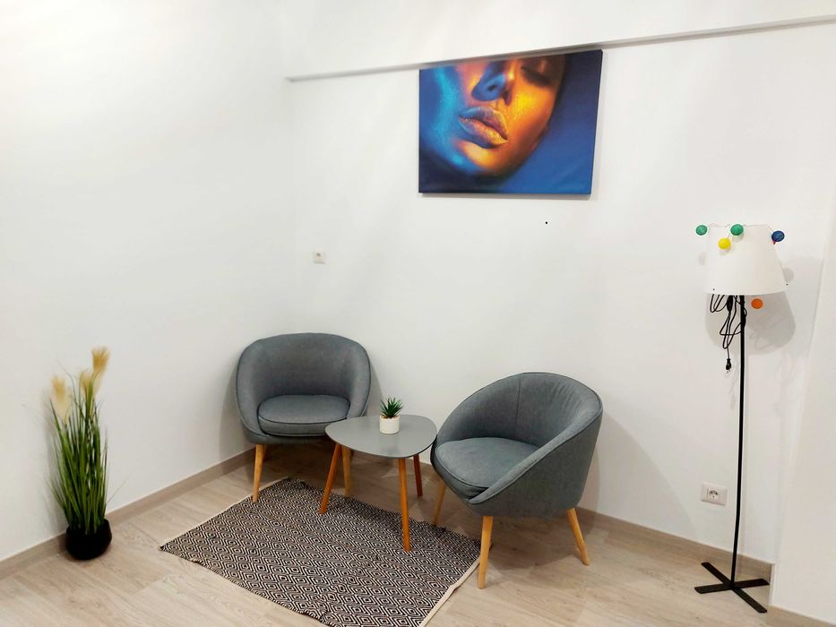 AC. Închiriez apartament lux 2 camere,regim hotelier 250 lei.