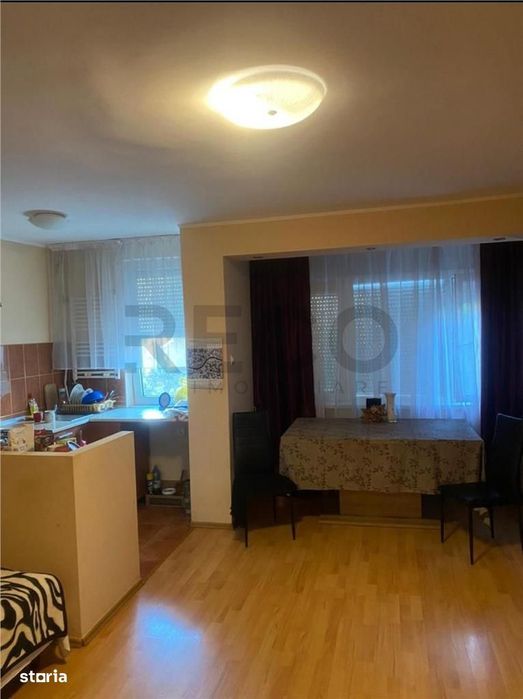 RECO, garsoniera, Rogerius