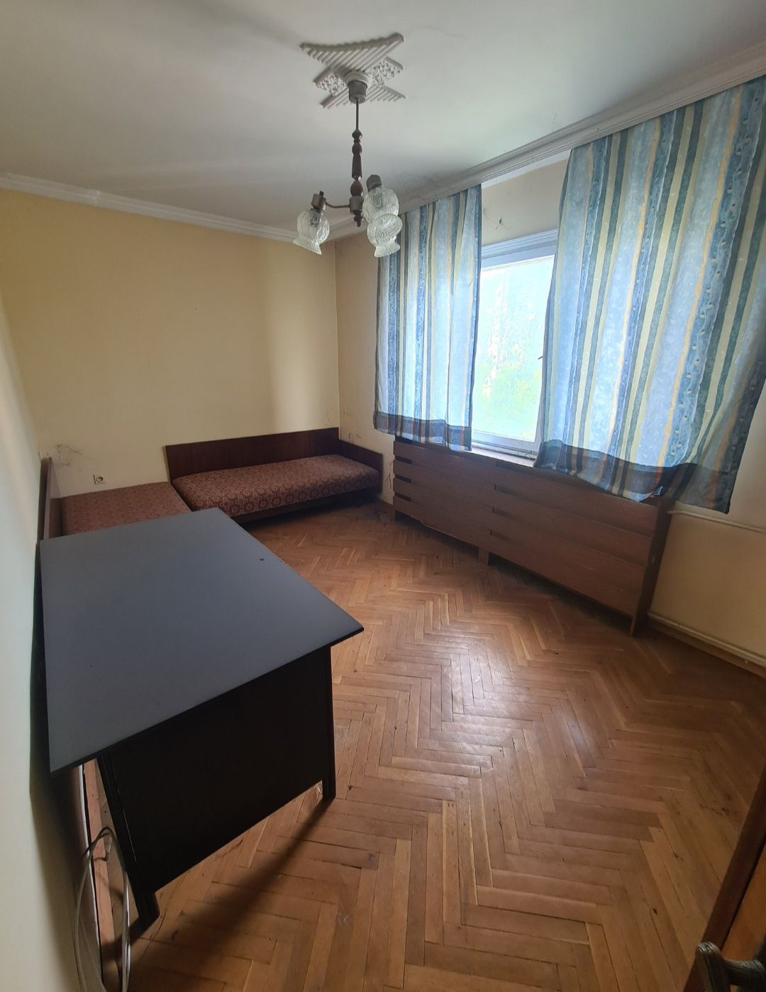 Тристаен панел Събота пазара
