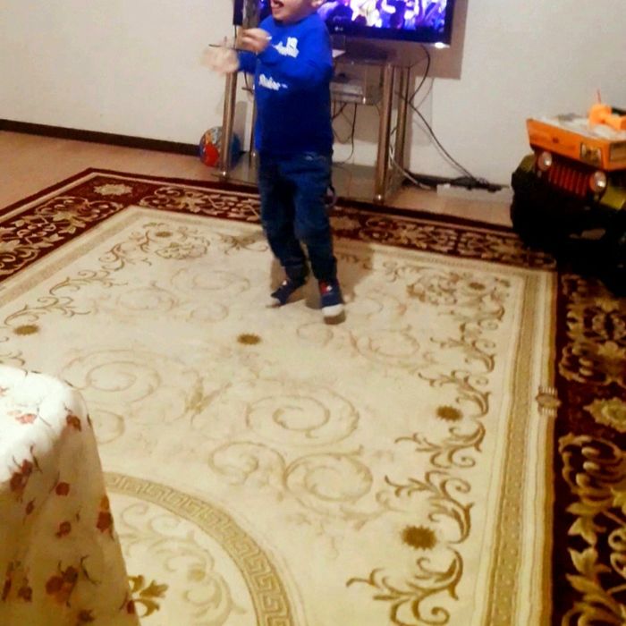 Продам ковер в хорошем состоянии