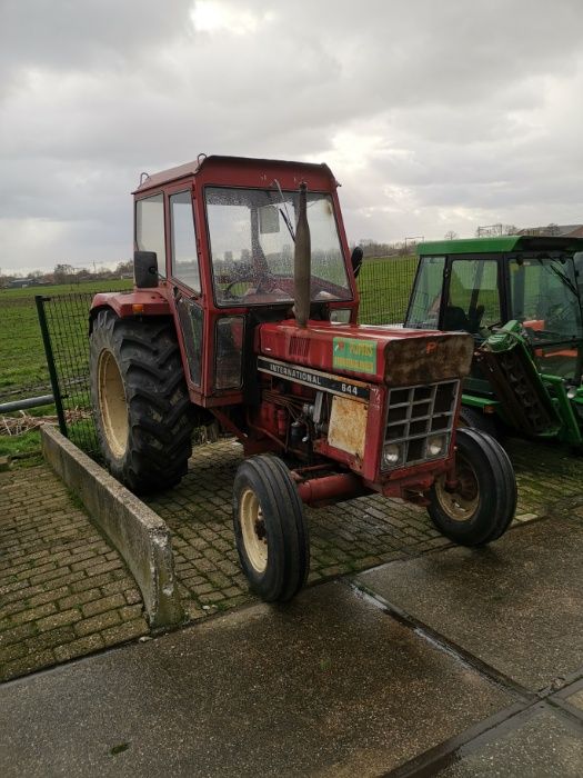 Dezmembrez Tractor Case international 633