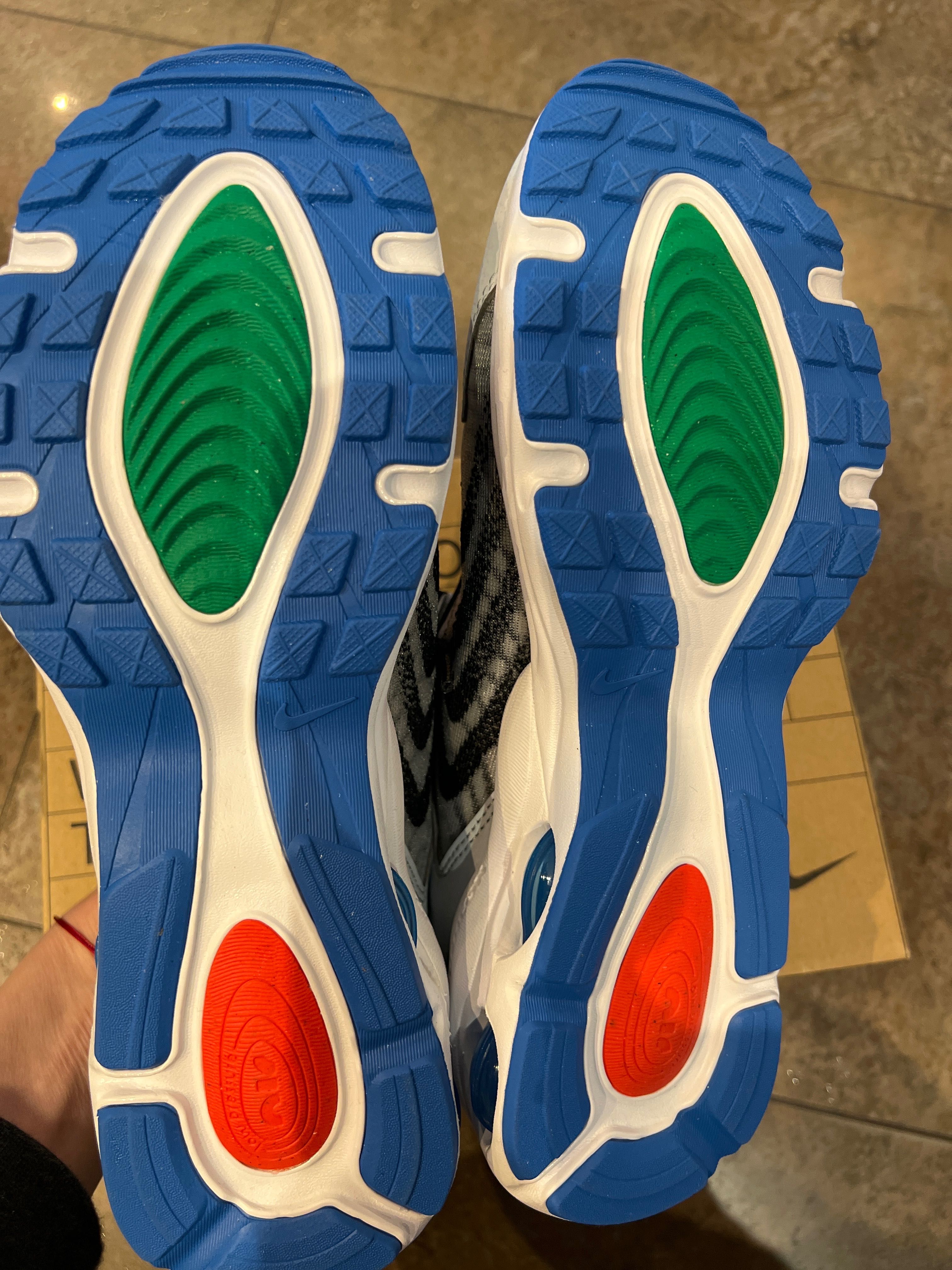 Чисто нови оригинални Nike Air Max TW номер 40