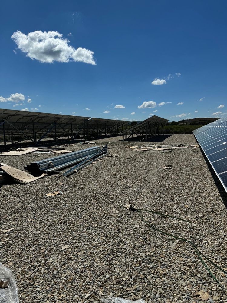 Structura metalica zincata pentru montaj panouri fotovoltaice