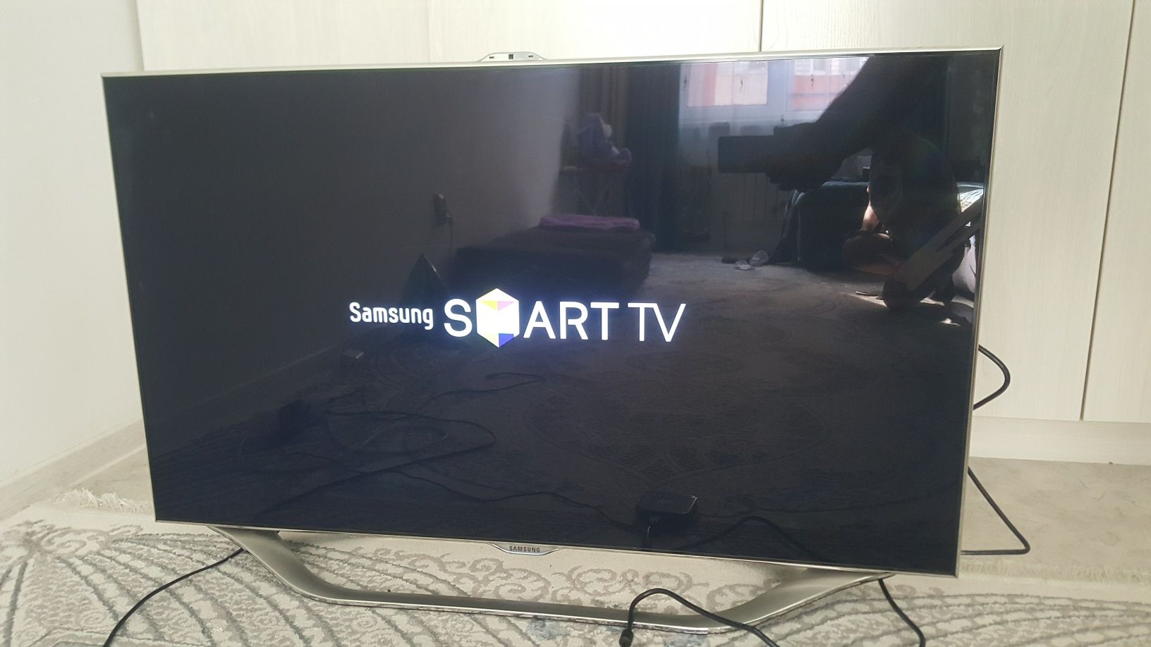 Продам Smart TV Samsung