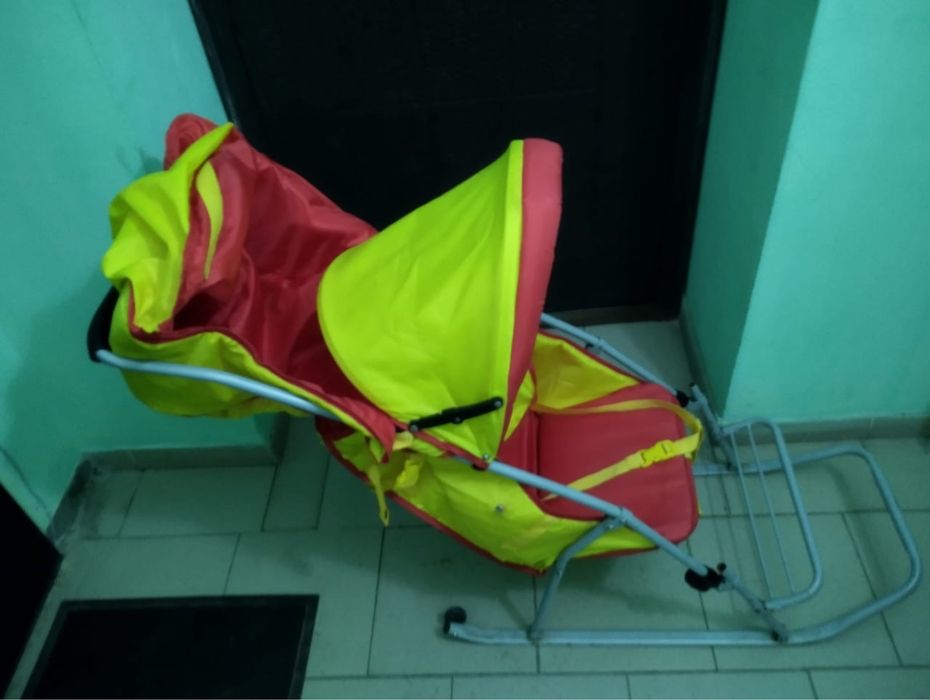 Продам санки детские б/у