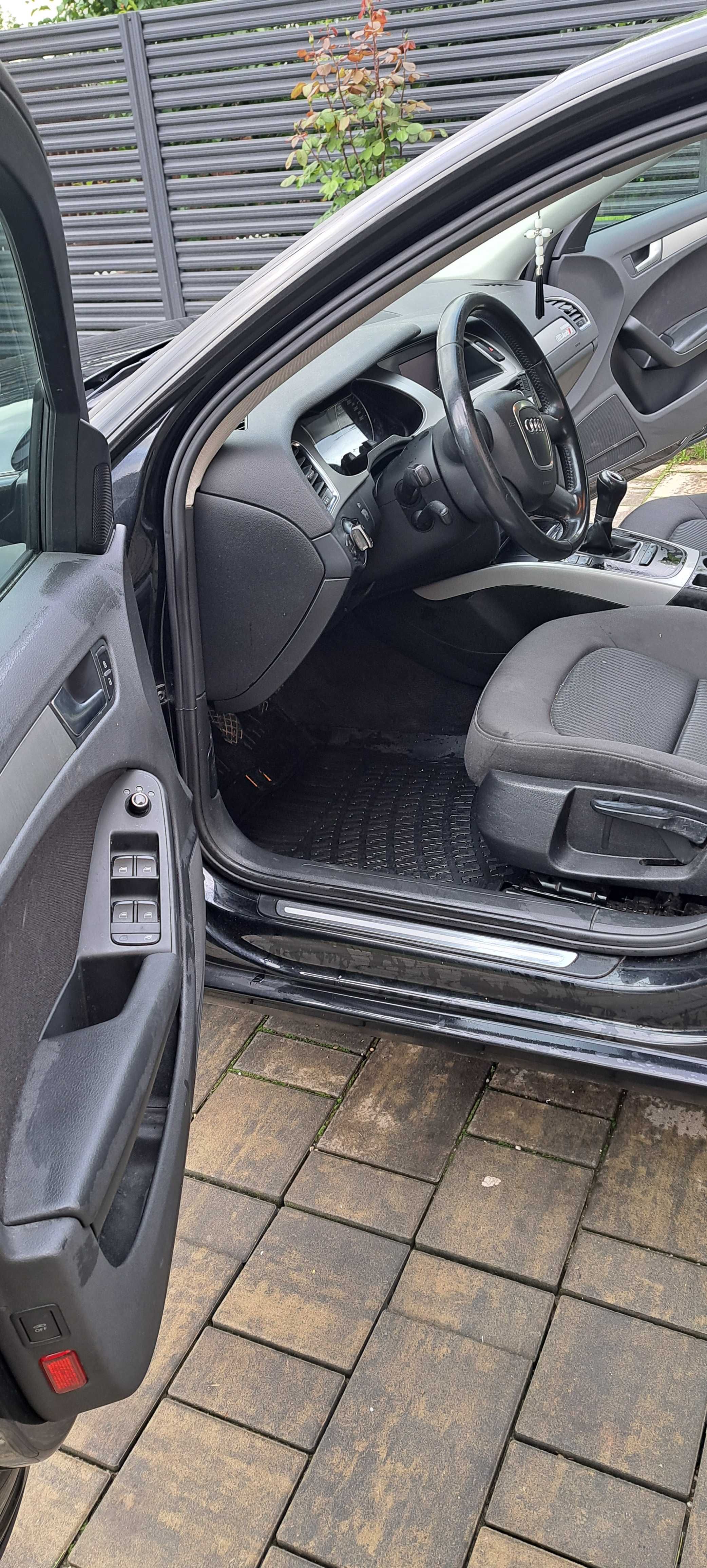 Vand Audi A4 B8.