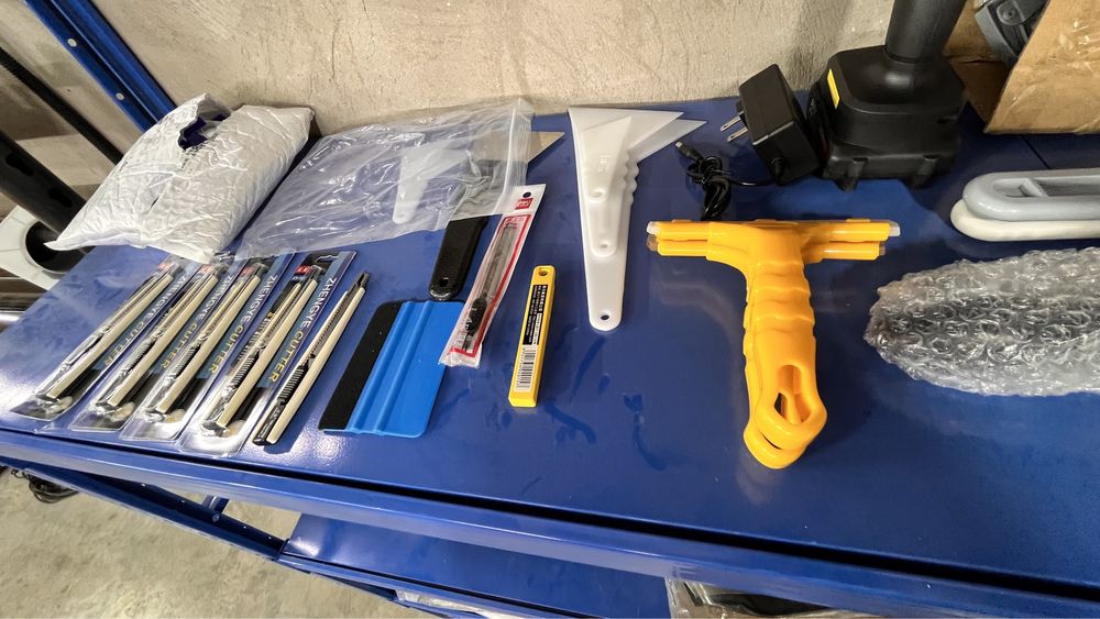 Продам инструментов для тонировки