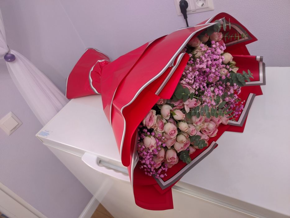 Продаю 3 букета новые красивые