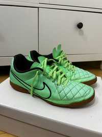 Nike Tiempo Fosforescenti