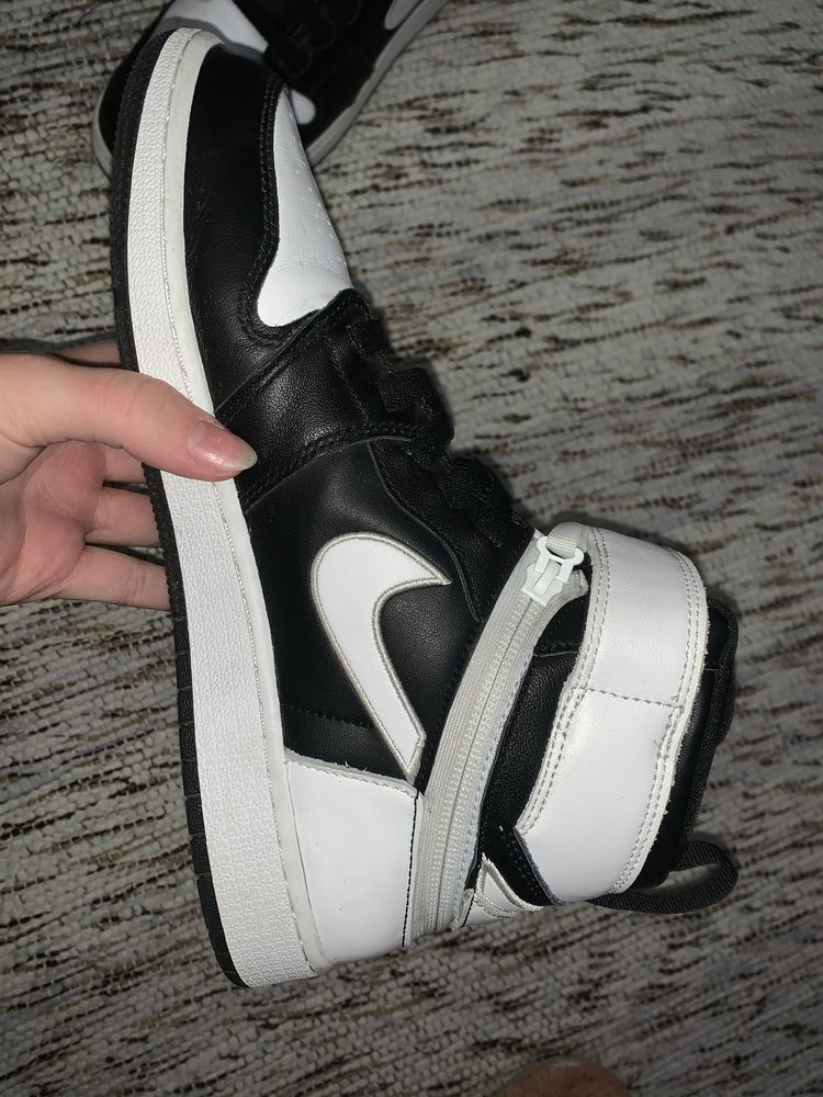 Jordan 1 High Panda