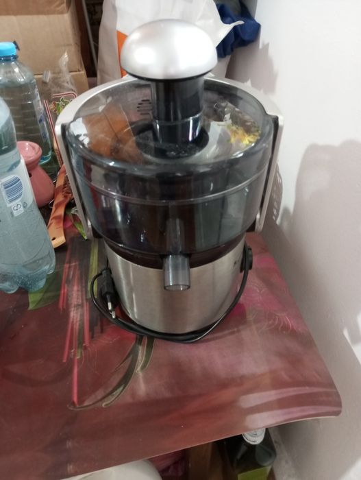 Storcător de fructe