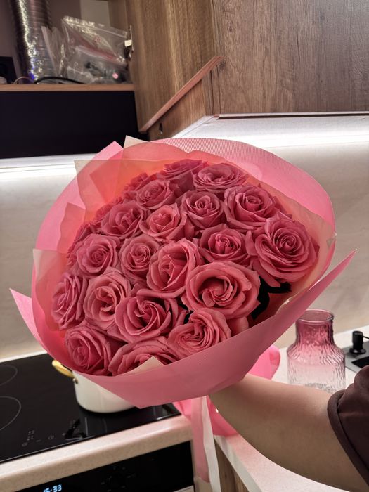 Букет из 25 голадских роз