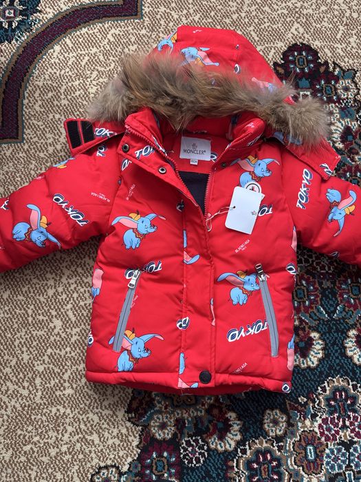 Детская куртка новая,качественная размер 80 см.на 2 года подойдет.