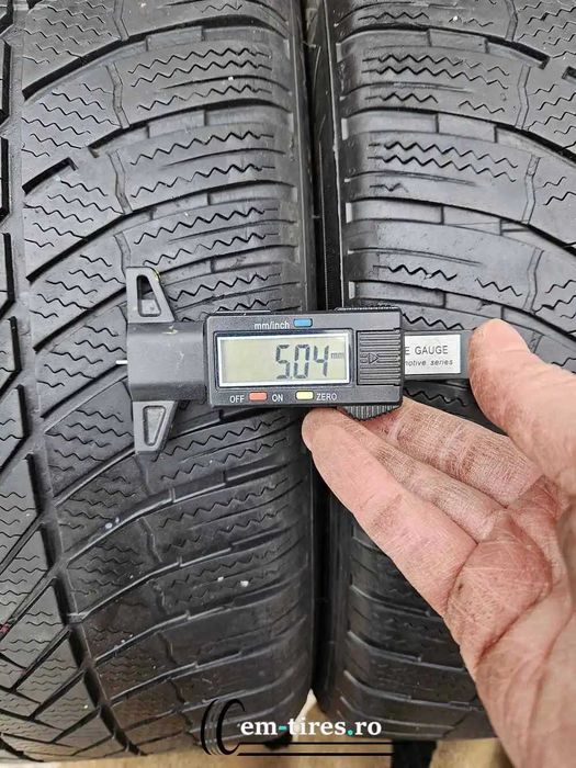 SET 4 Anvelope Iarna 245/40 R19 BRIDGESTONE Blizzak LM005 98V
