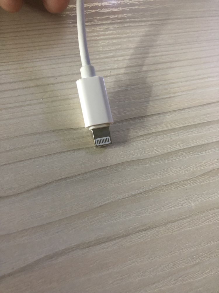 Adapter iphone uchun