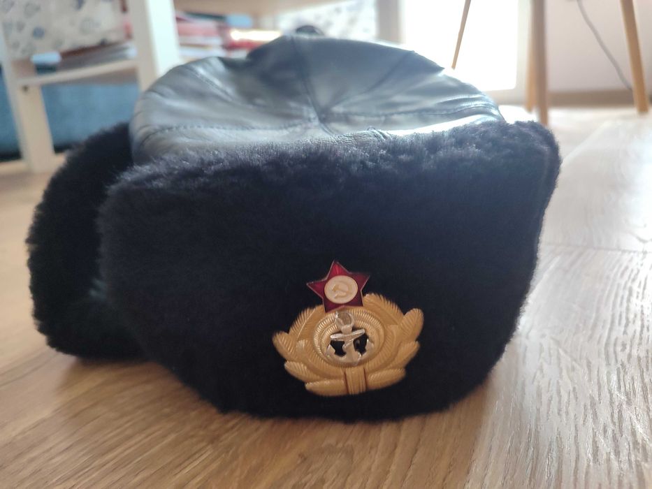 Ушанка СССР с кокарда